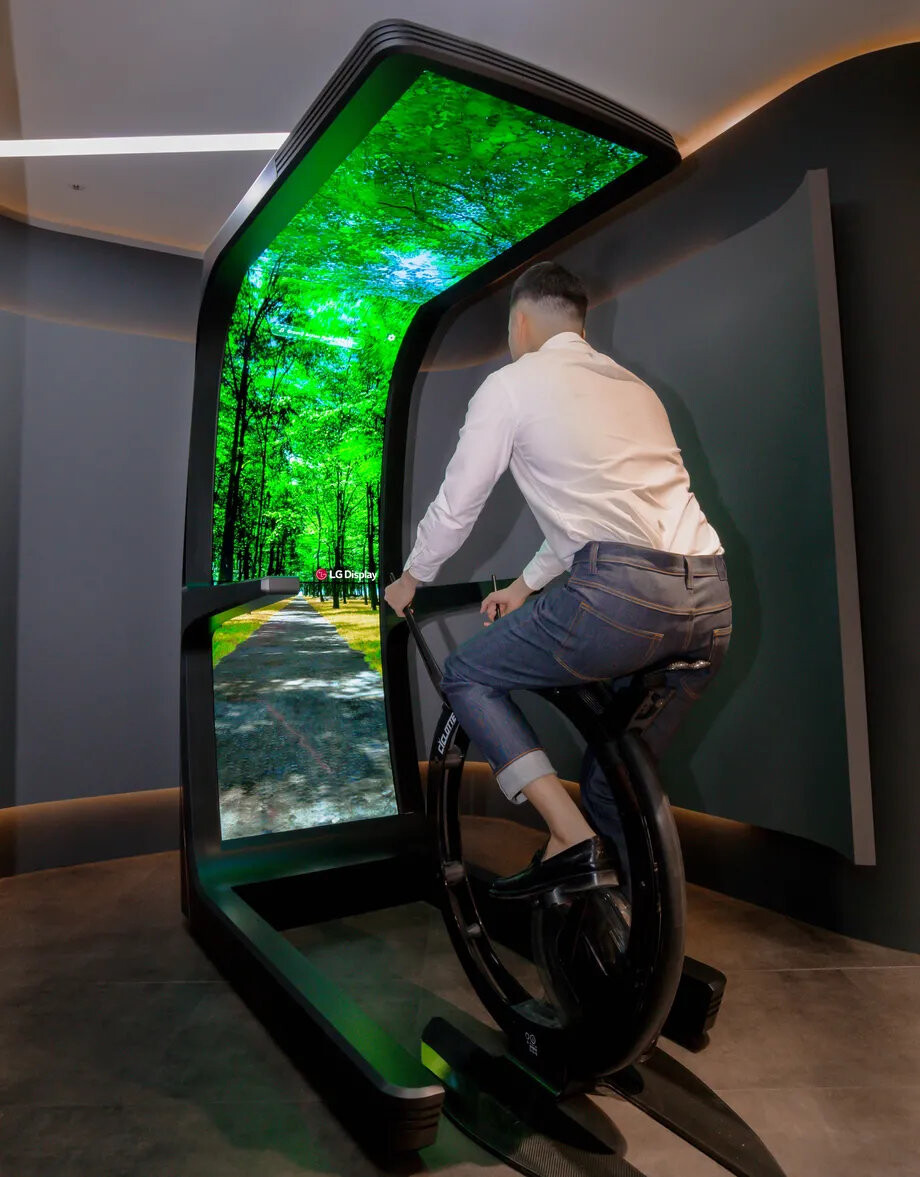 LG Virtual Ride bicicleta pantalla